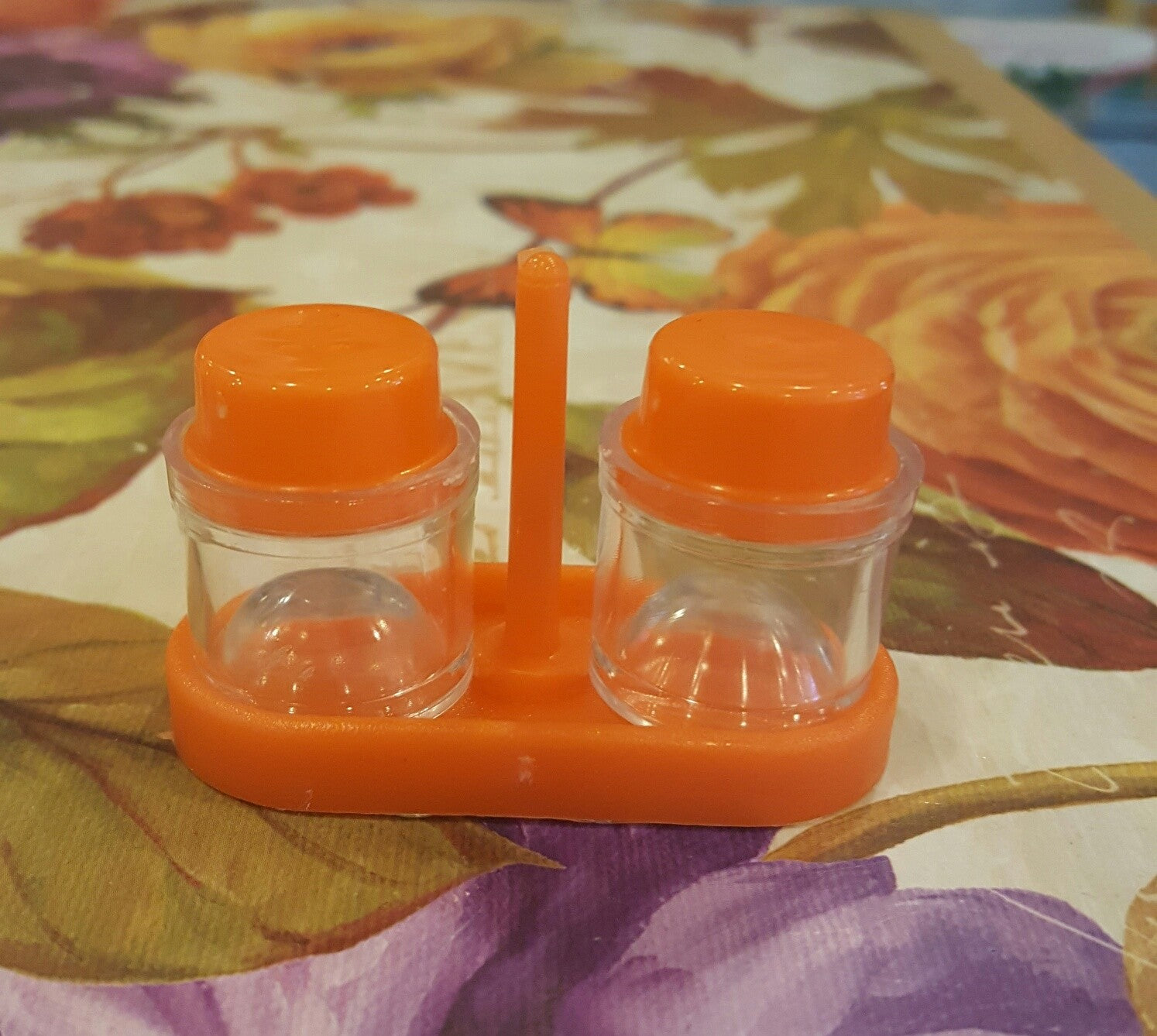 Pojemniczek na sól i pieprz do koszyczka wielkanocnego